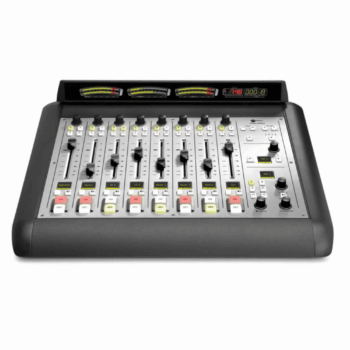 Axia Radius console AoIP com 8 faders para estúdios de rádio e broadcast